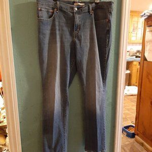 Men's or Women's LEVI 414 Relaxed Straight Jeans